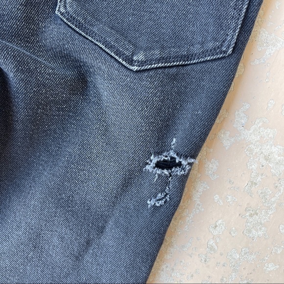 Good American Good Curve Black Distressed Jeans - Picture 4 of 7